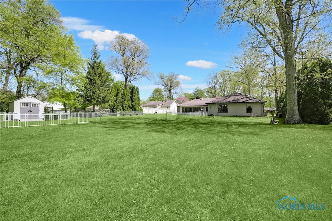 2006 Huntley Street, Holland, Ohio image 28