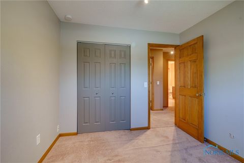 Tiny photo for 1927 BORDEAUX RUE, Northwood, OH 43619 (MLS # 6136605)
