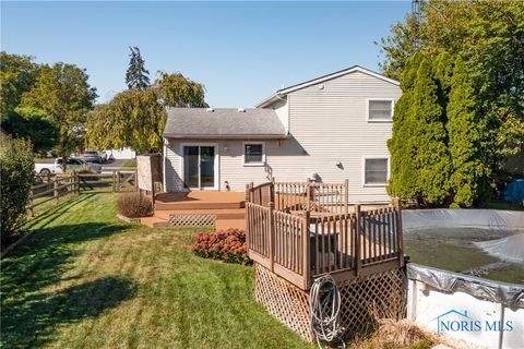 Tiny photo for 1927 BORDEAUX RUE, Northwood, OH 43619 (MLS # 6136605)