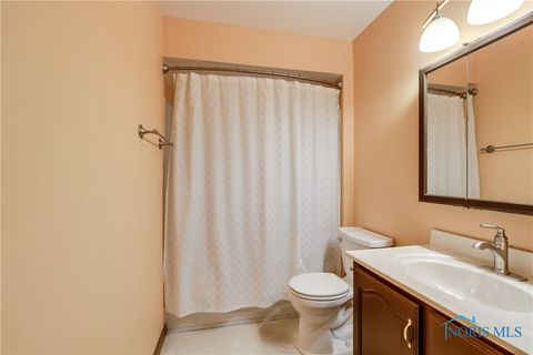 Tiny photo for 1927 BORDEAUX RUE, Northwood, OH 43619 (MLS # 6136605)