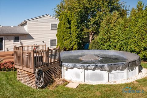 Tiny photo for 1927 BORDEAUX RUE, Northwood, OH 43619 (MLS # 6136605)