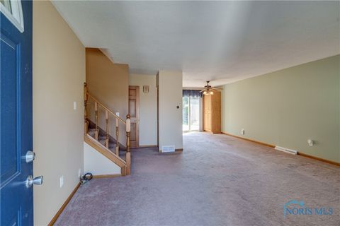Tiny photo for 1927 BORDEAUX RUE, Northwood, OH 43619 (MLS # 6136605)