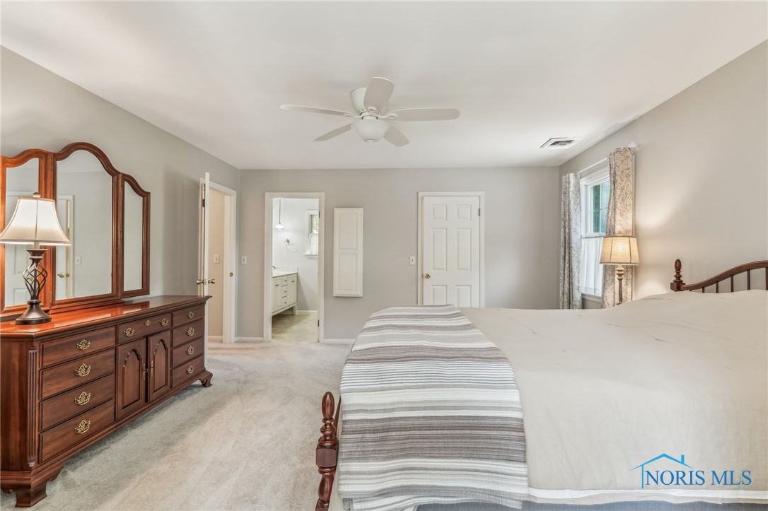 Findlay, Ohio 45840, United States, 3 Bedrooms Bedrooms, ,3 BathroomsBathrooms,Residential,Active,153712