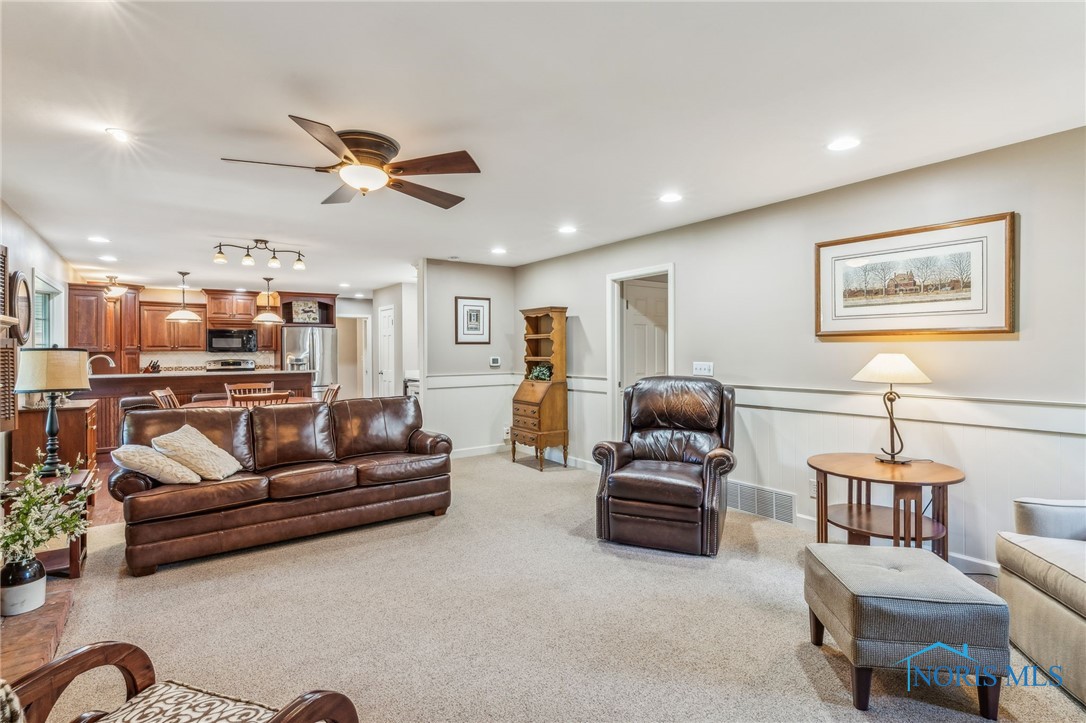 Findlay, Ohio 45840, United States, 3 Bedrooms Bedrooms, ,3 BathroomsBathrooms,Residential,Active,153712