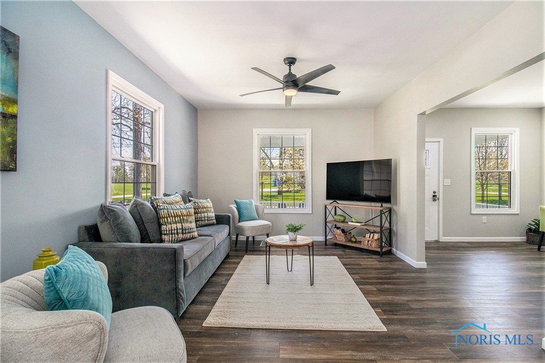 2154 Brookford Drive, Toledo, Ohio image 3