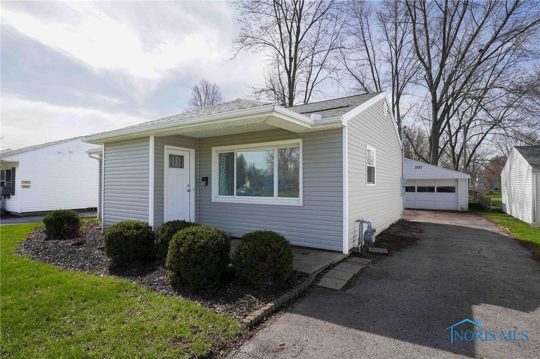 1013 Bernard Avenue, Findlay, Ohio image 2