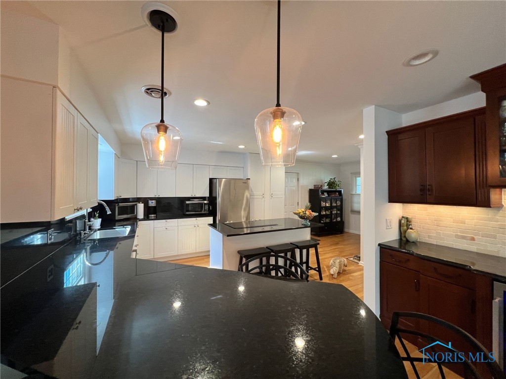 2386 Evergreen Rd, Ottawa Hills, Ohio image 14