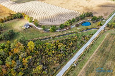 Tiny photo for 1936 County Road 32, Gibsonburg, OH 43431 (MLS # 6136966)