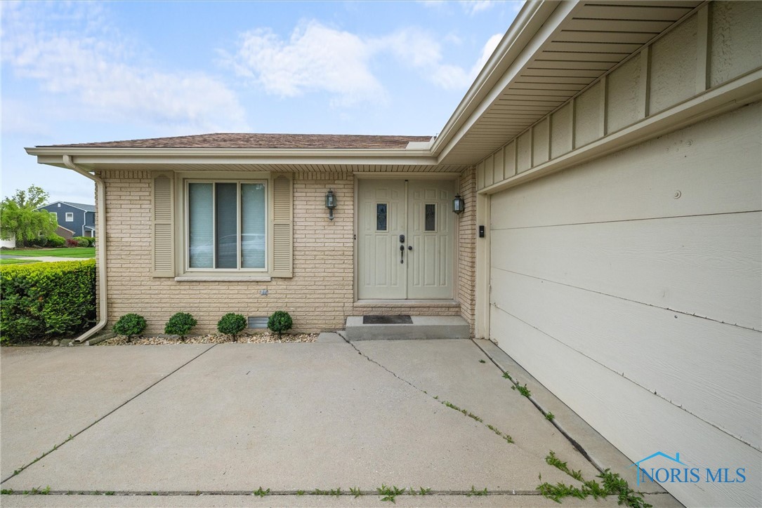 2659 Coveview Drive, Toledo, Ohio image 5