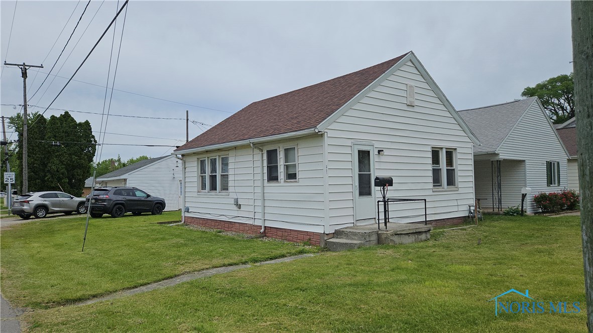 2701 Starr Avenue, Oregon, Ohio image 2