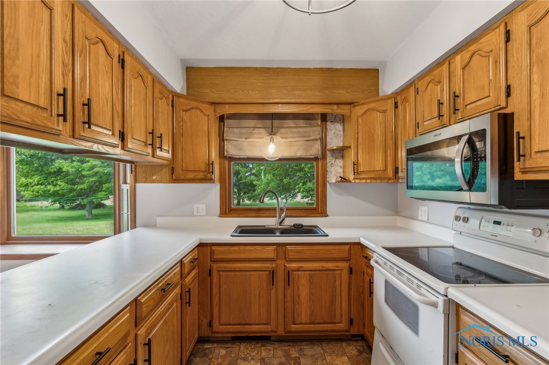 7243 W Township Road 84 Trl, Fostoria, Ohio image 21