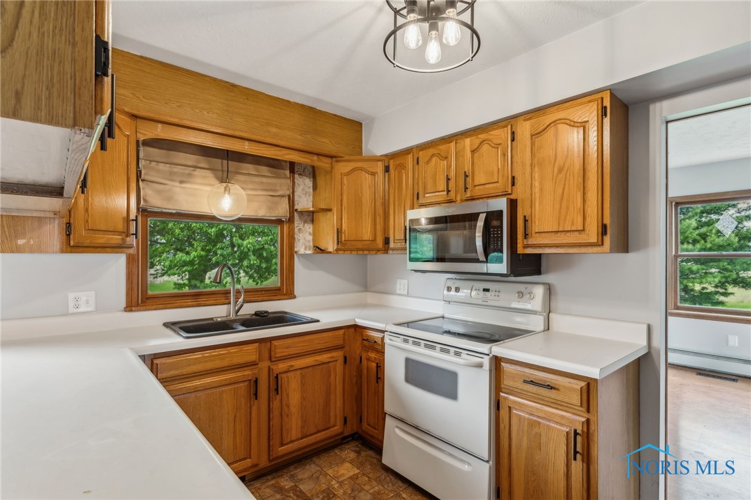 7243 W Township Road 84 Trl, Fostoria, Ohio image 22