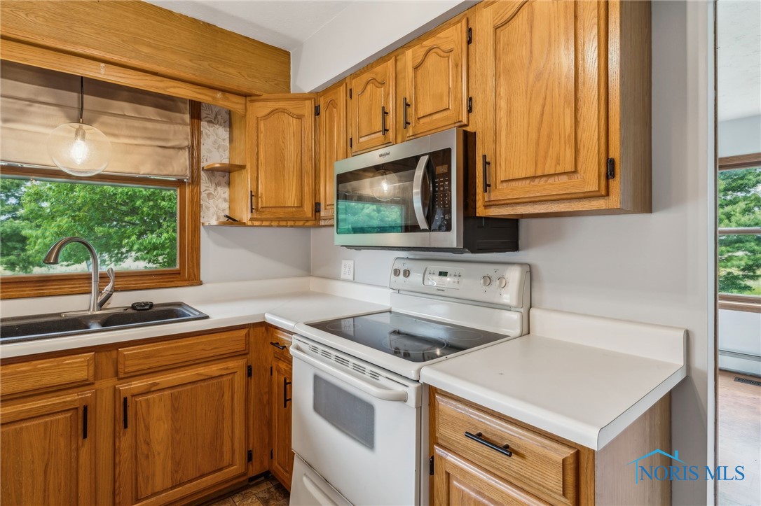 7243 W Township Road 84 Trl, Fostoria, Ohio image 20