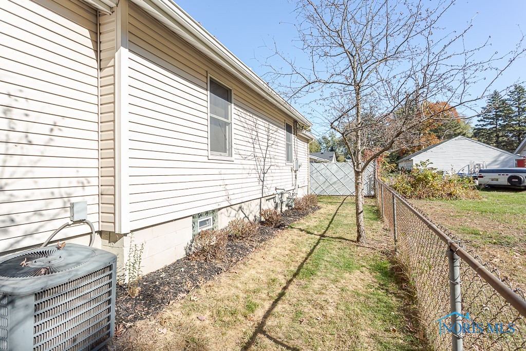 5239 Rowland Road, Toledo, Ohio image 31