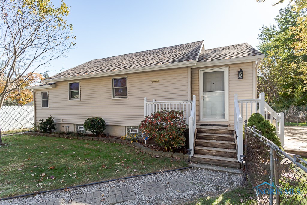 5239 Rowland Road, Toledo, Ohio image 1