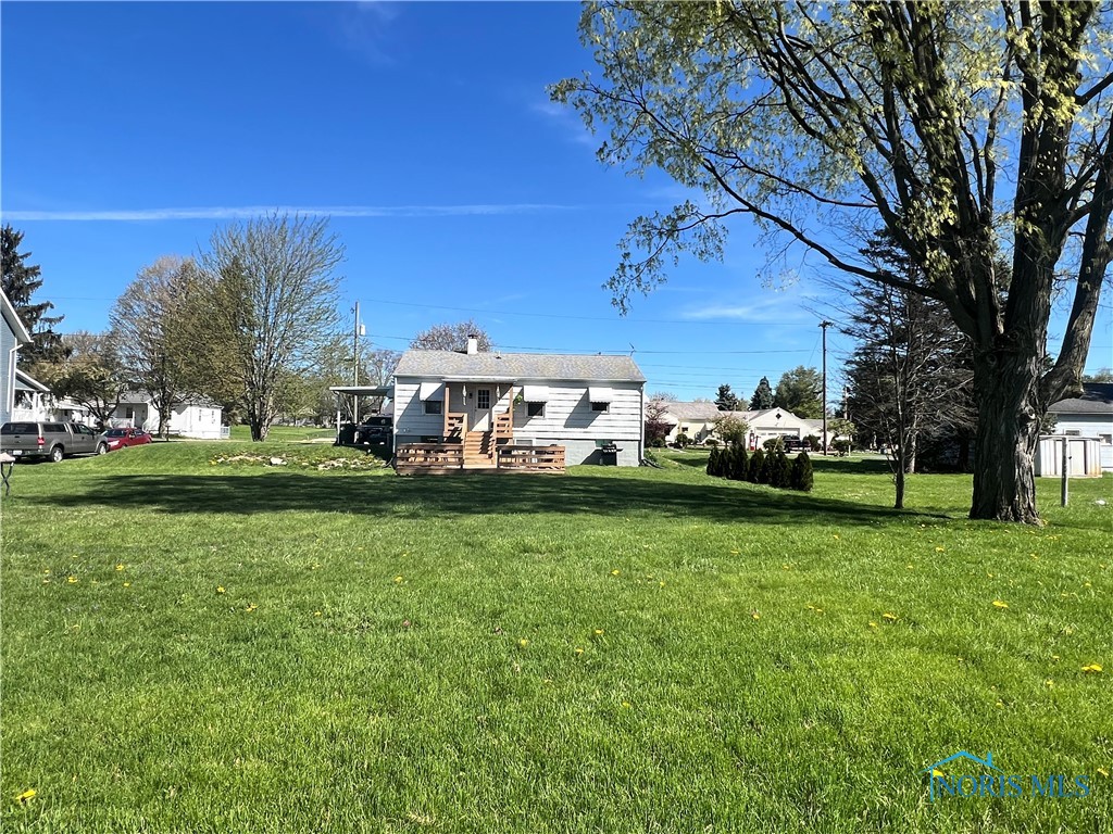 140 E Davis Street, Tiffin, Ohio image 17