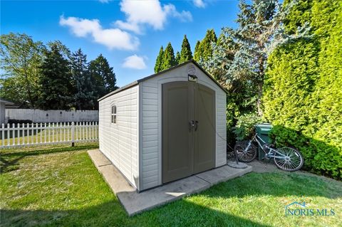 Tiny photo for 408 California Avenue, Findlay, OH 45840 (MLS # 6136032)