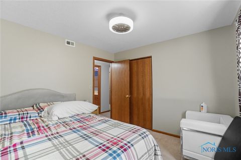Tiny photo for 408 California Avenue, Findlay, OH 45840 (MLS # 6136032)