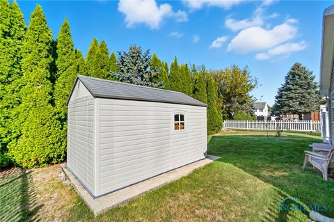 Tiny photo for 408 California Avenue, Findlay, OH 45840 (MLS # 6136032)