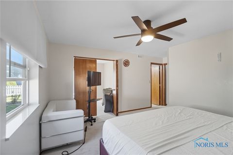 Tiny photo for 408 California Avenue, Findlay, OH 45840 (MLS # 6136032)