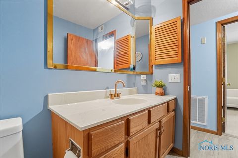 Tiny photo for 408 California Avenue, Findlay, OH 45840 (MLS # 6136032)