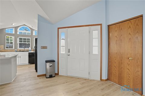 Tiny photo for 408 California Avenue, Findlay, OH 45840 (MLS # 6136032)