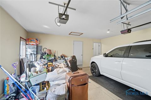Tiny photo for 408 California Avenue, Findlay, OH 45840 (MLS # 6136032)