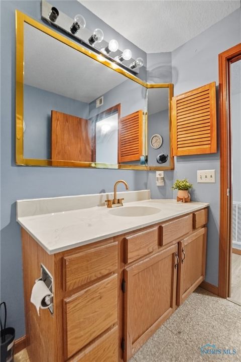 Tiny photo for 408 California Avenue, Findlay, OH 45840 (MLS # 6136032)