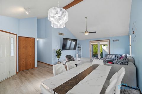 Tiny photo for 408 California Avenue, Findlay, OH 45840 (MLS # 6136032)