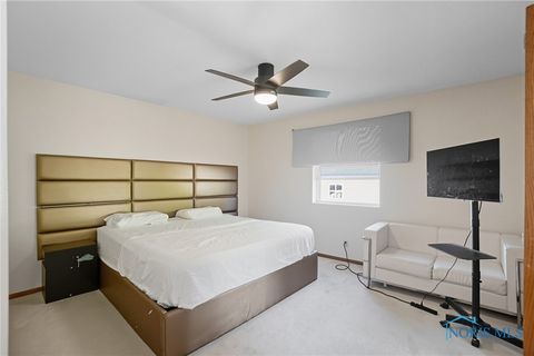 Tiny photo for 408 California Avenue, Findlay, OH 45840 (MLS # 6136032)