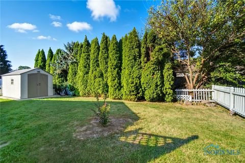 Tiny photo for 408 California Avenue, Findlay, OH 45840 (MLS # 6136032)