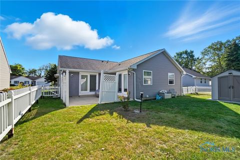 Tiny photo for 408 California Avenue, Findlay, OH 45840 (MLS # 6136032)