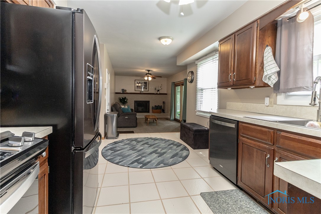 3749 Linden Green Drive, Toledo, Ohio image 14