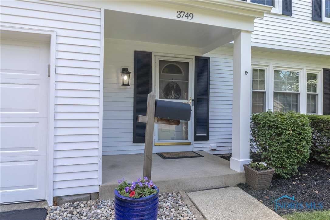 3749 Linden Green Drive, Toledo, Ohio image 4
