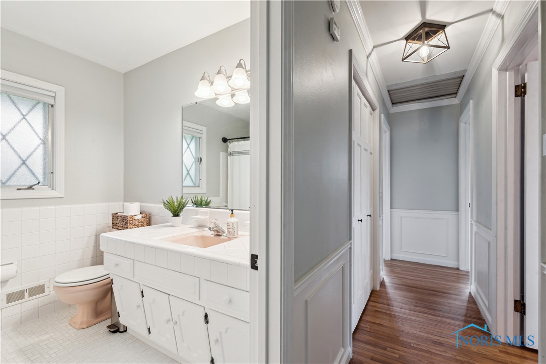 3704 Naples Drive, Toledo, Ohio image 31