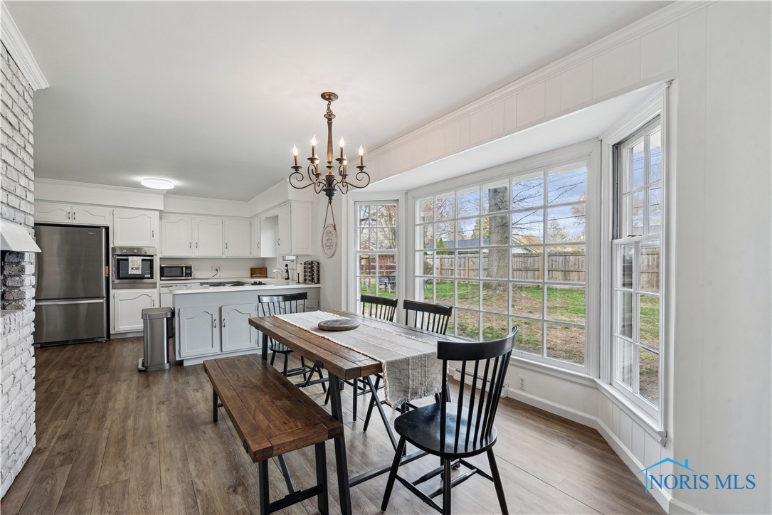3704 Naples Drive, Toledo, Ohio image 18