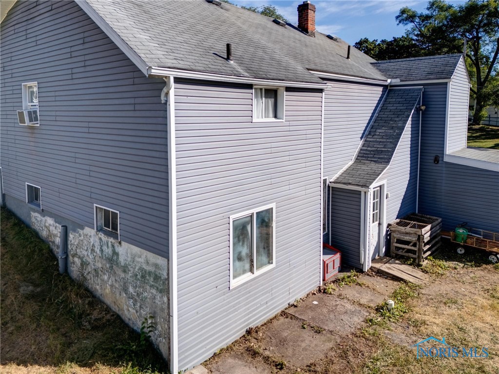 402 W 2nd Street