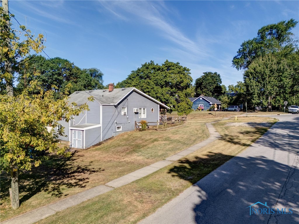 402 W 2nd Street