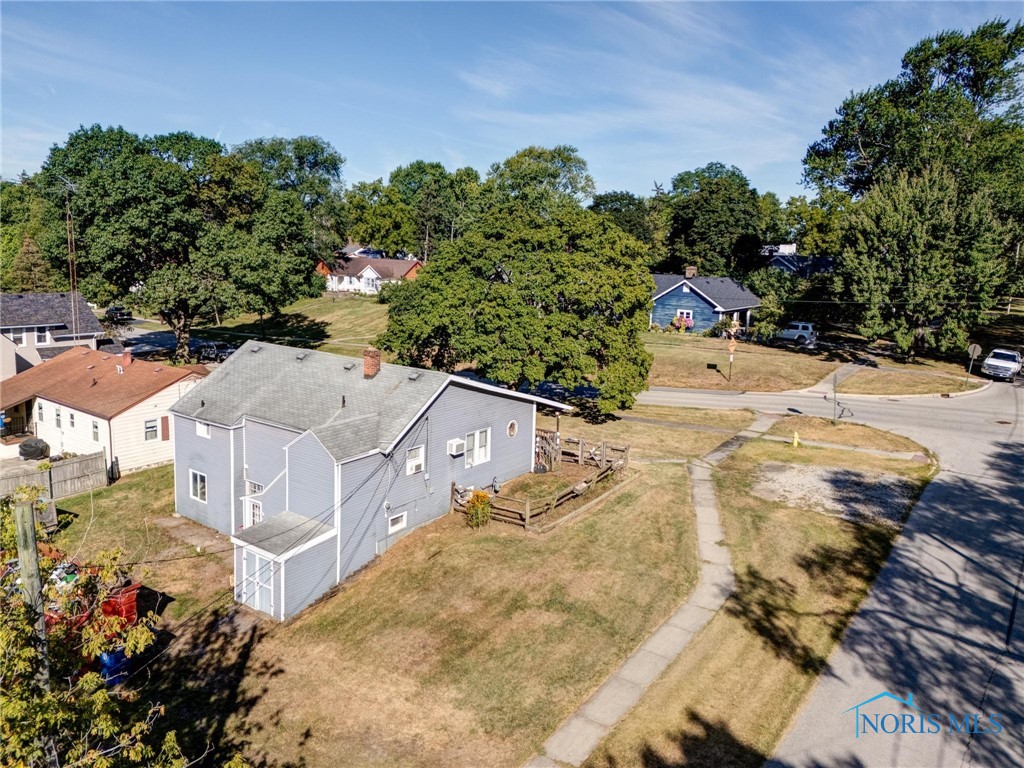402 W 2nd Street