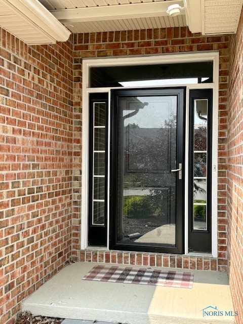 17 Crabtree Court, Swanton, Ohio image 2