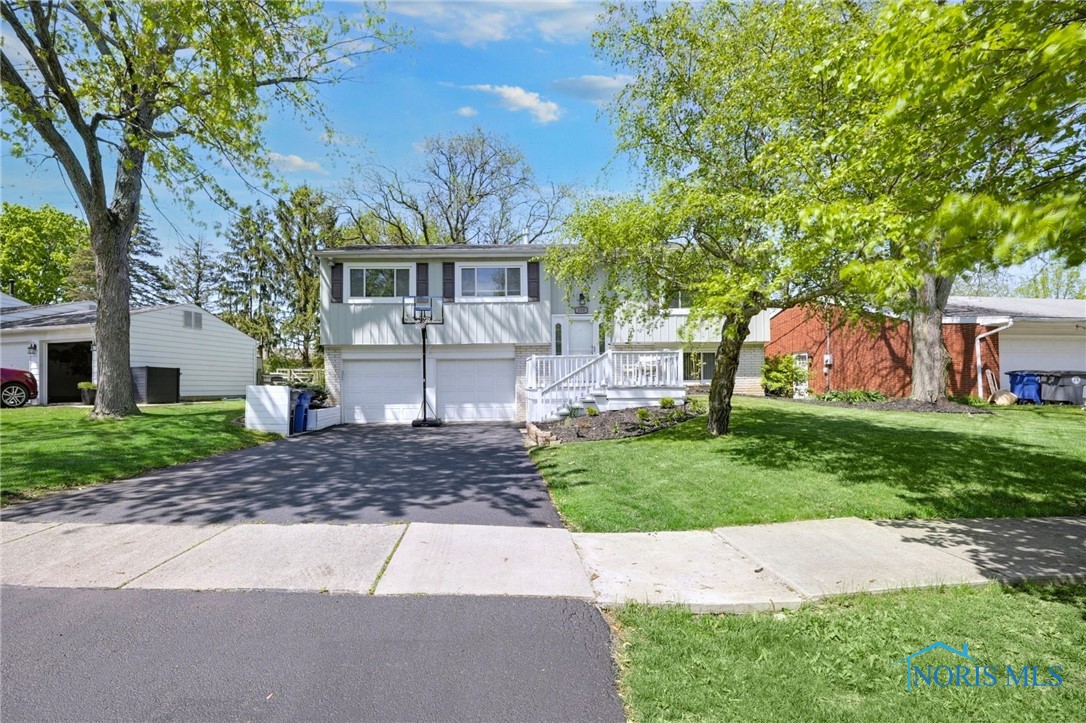 250 Southwood Drive, Perrysburg, Ohio image 1
