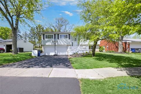 250 Southwood Drive Perrysburg OH 43551
