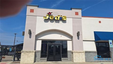 Photo of 2602 W Sylvania Avenue, Toledo, OH 43613 (MLS # 6128893)