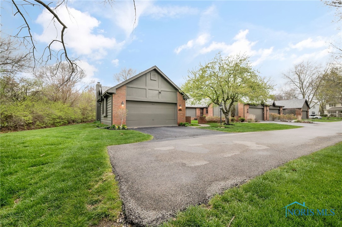 7 Glades Drive, Perrysburg, Ohio image 2
