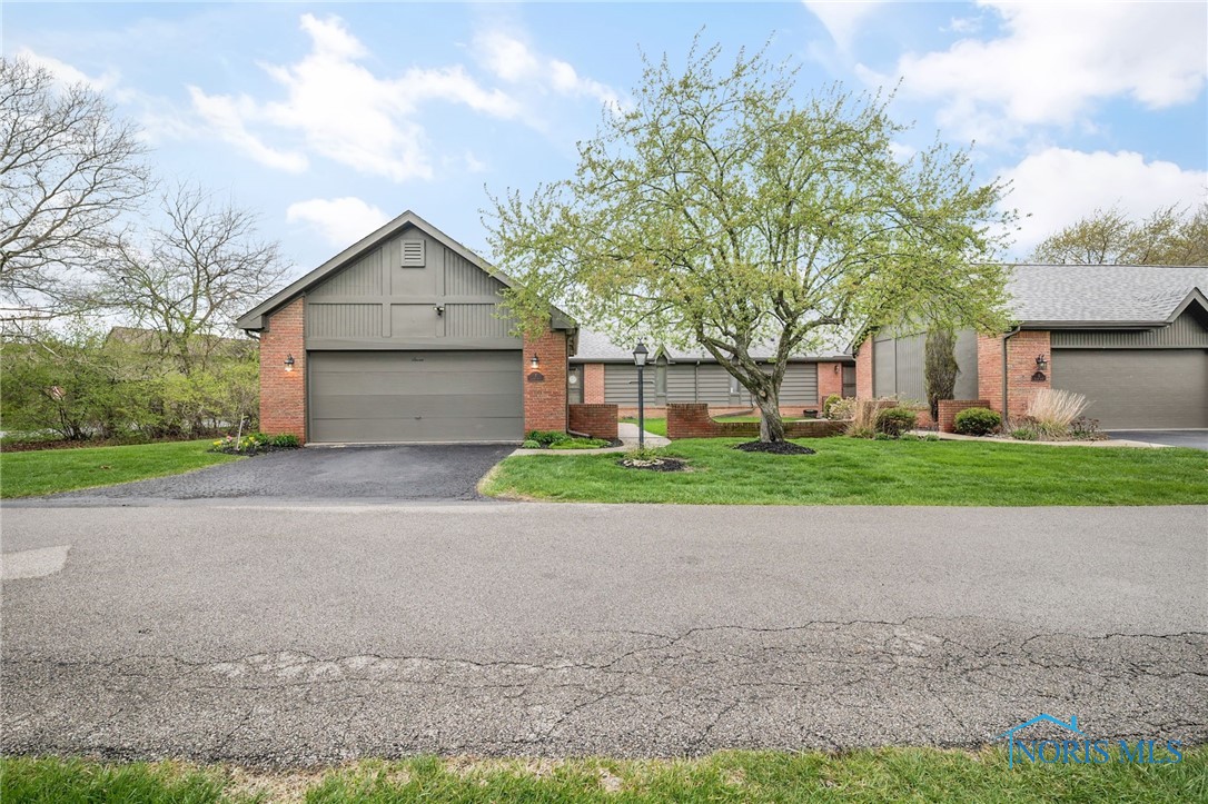 7 Glades Drive, Perrysburg, Ohio image 1