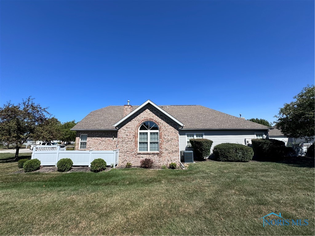 144 Stonegate Boulevard, Bowling Green, Ohio image 1