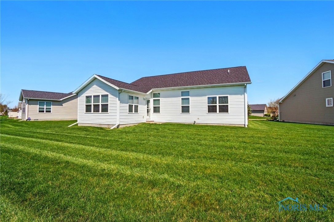 26231 Turnbridge Drive, Perrysburg, Ohio image 28