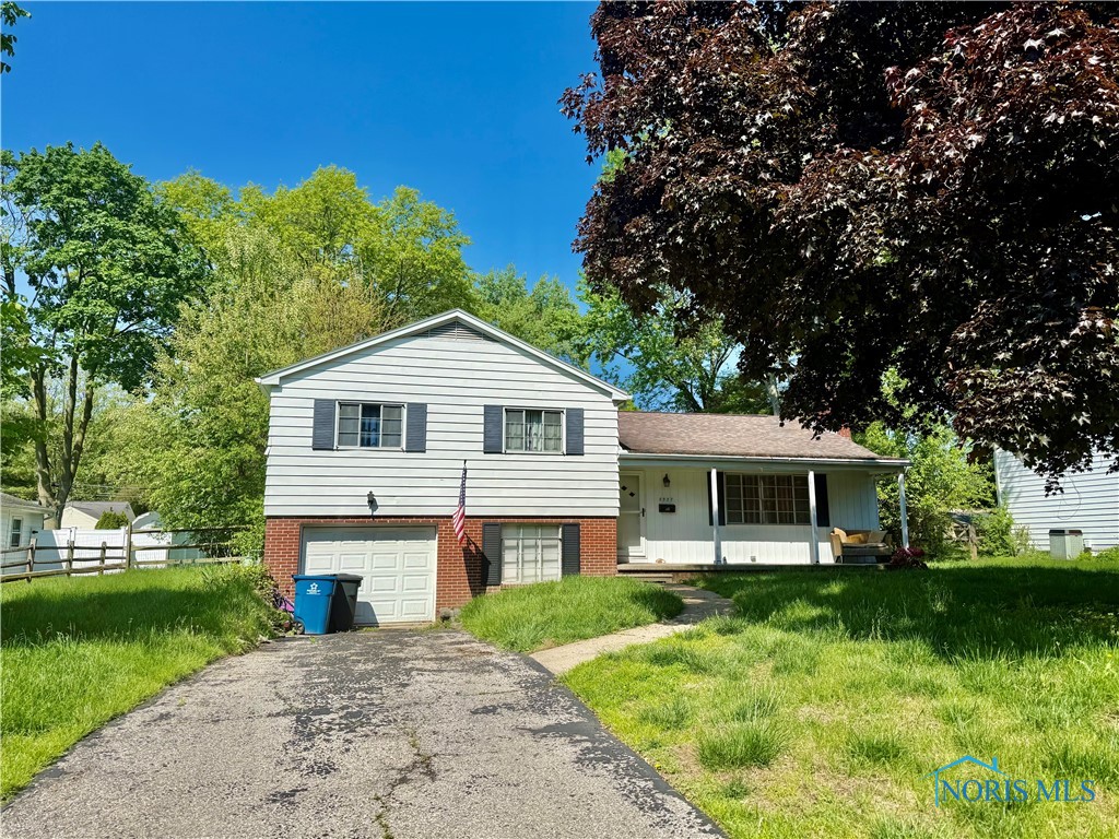 5937 Brainard Drive, Sylvania, Ohio image 1