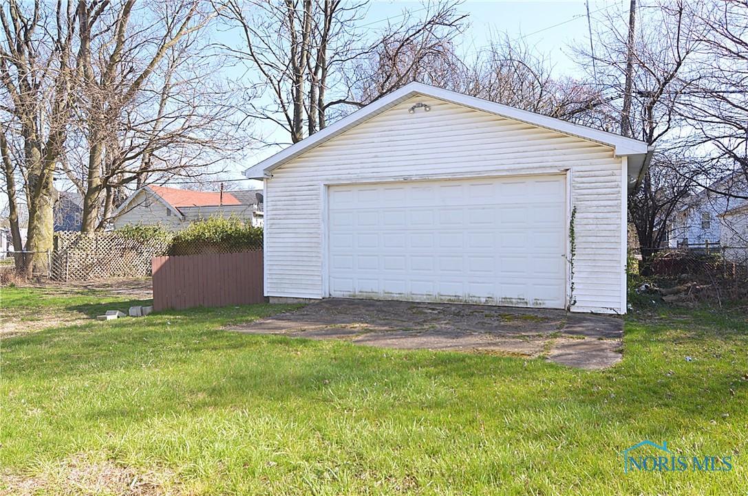 2249 Avondale Avenue, Toledo, Ohio image 18