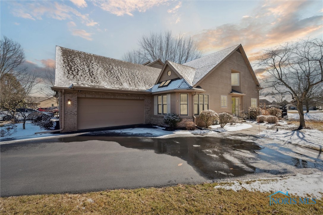 8667 Stone Oak Drive, Holland, Ohio image 1